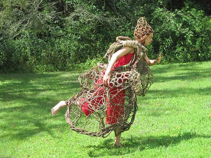 Kudzu Queen Dancing